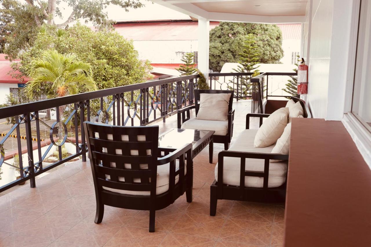 Amalfi718 Hotel Lipa City Екстериор снимка