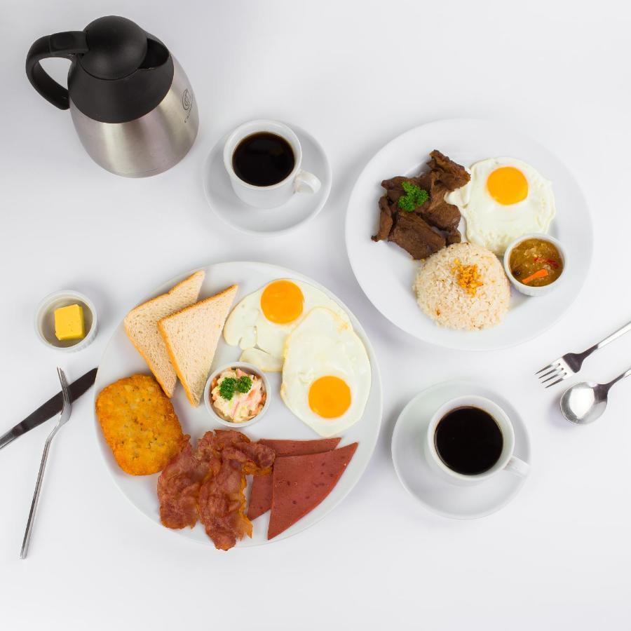 Amalfi718 Hotel Lipa City Екстериор снимка