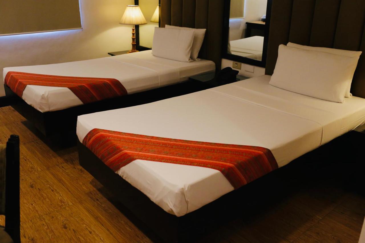 Amalfi718 Hotel Lipa City Екстериор снимка