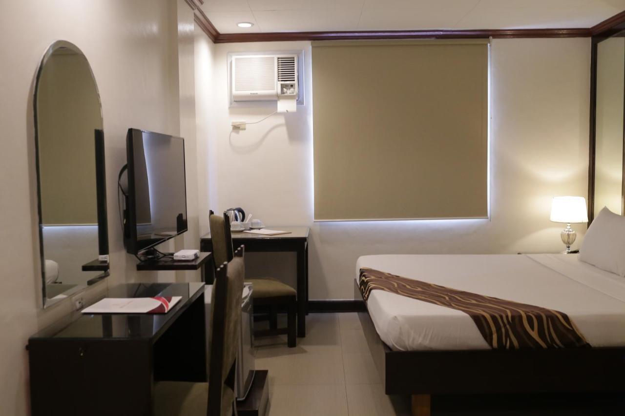 Amalfi718 Hotel Lipa City Екстериор снимка